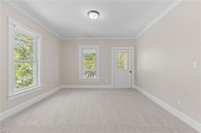 Building Photo - 1611 McDaniel St