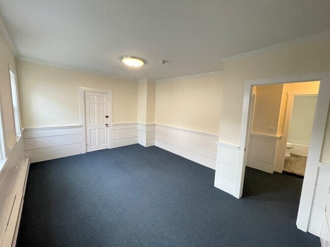 Building Photo - 12 Essex St