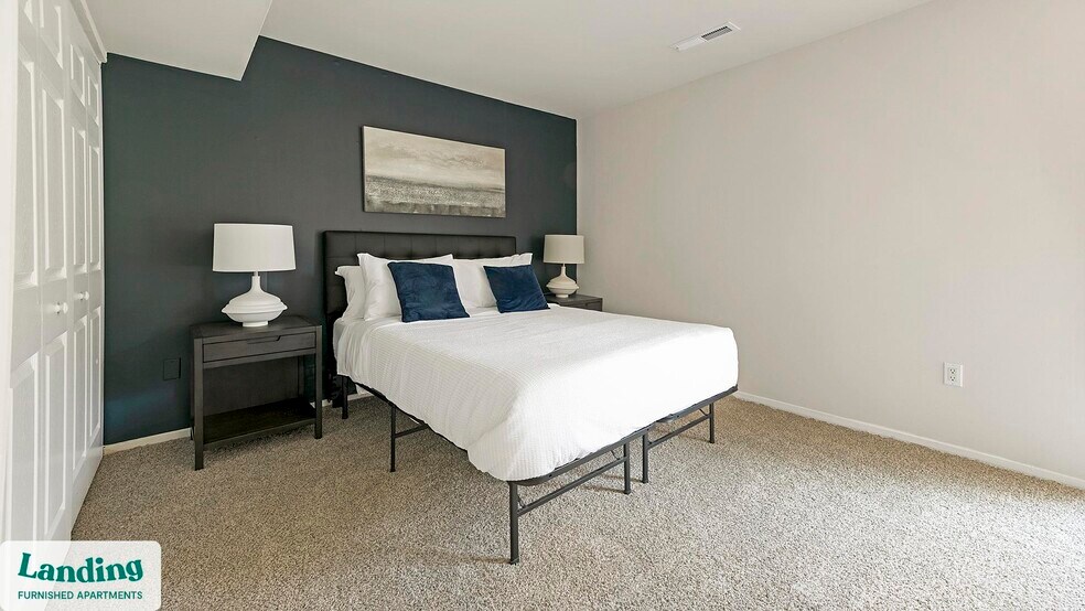 Building Photo - 6220 Springhill Dr