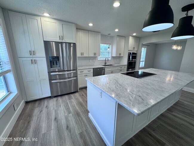 Building Photo - 13395 Tropic Egret Dr