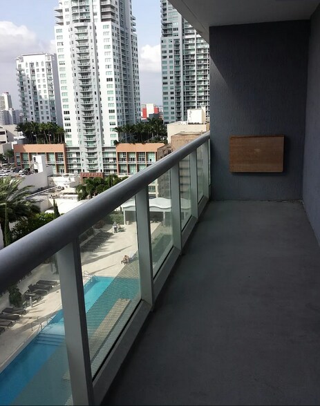 Building Photo - 50 Biscayne Blvd