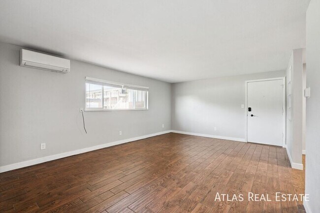 Building Photo - 1705 30th St