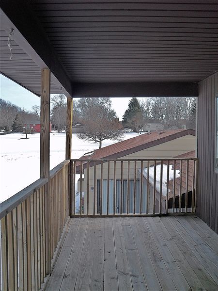 Building Photo - 2 br, 1 bath Apartment - North Scott Villa