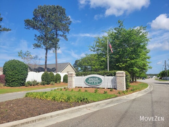 Building Photo - 1731 Pepperwood Way