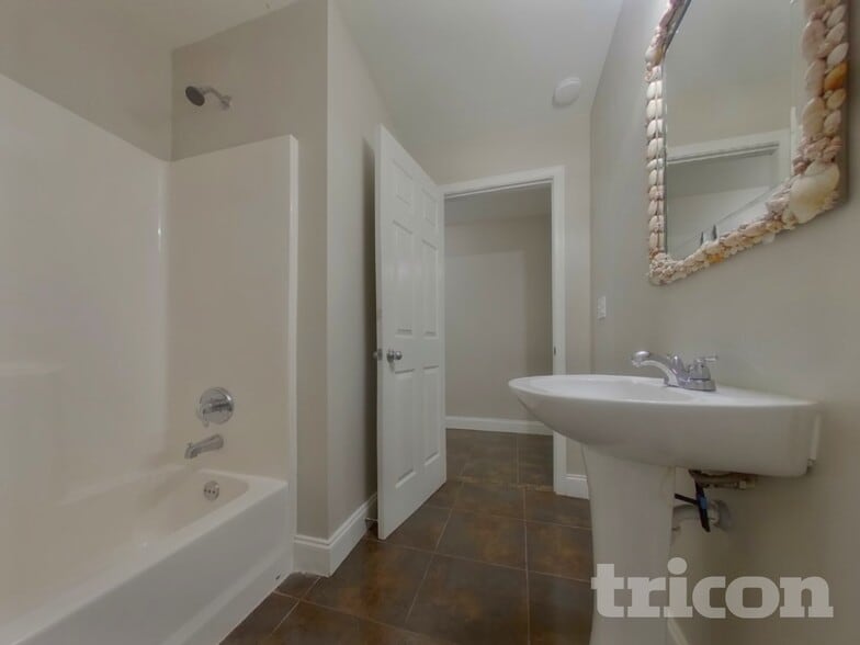 Building Photo - 104 Legend Creek Hollow