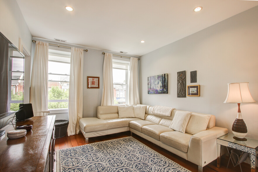 Living Room - 1362 Otis Pl NW