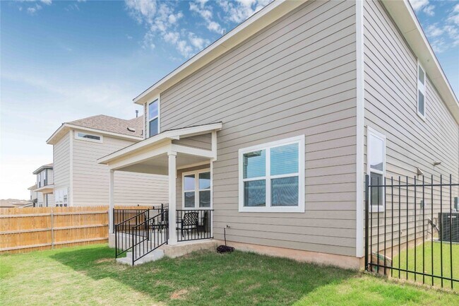 Building Photo - 2912 Tavern Dr