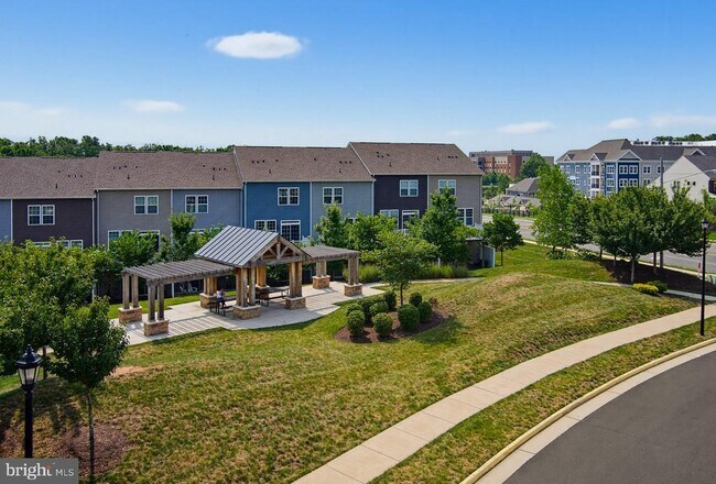 Building Photo - 6310 Berkley Bridge Pl