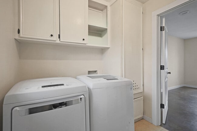 Building Photo - 4302 42nd St