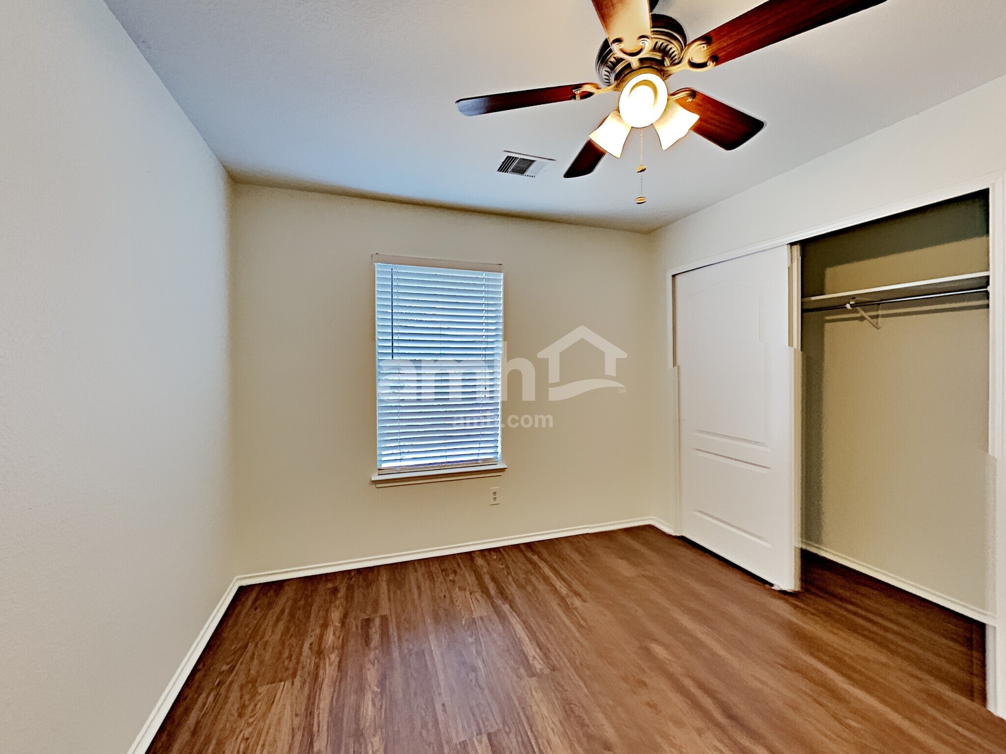 Building Photo - 10019 Bermuda Palm