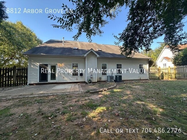 Building Photo - 8812 Arbor Grove Ln