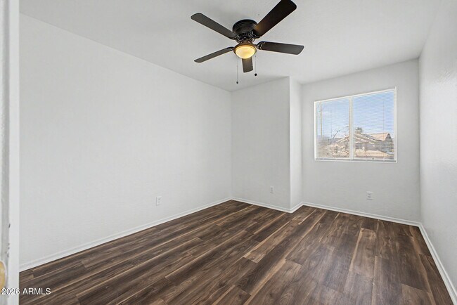 Building Photo - 3121 E Wagoner Rd