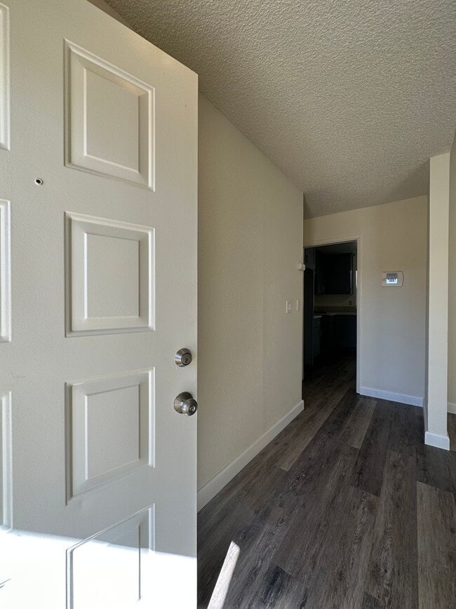 Building Photo - 4 Bedroom Near Delta Shores
