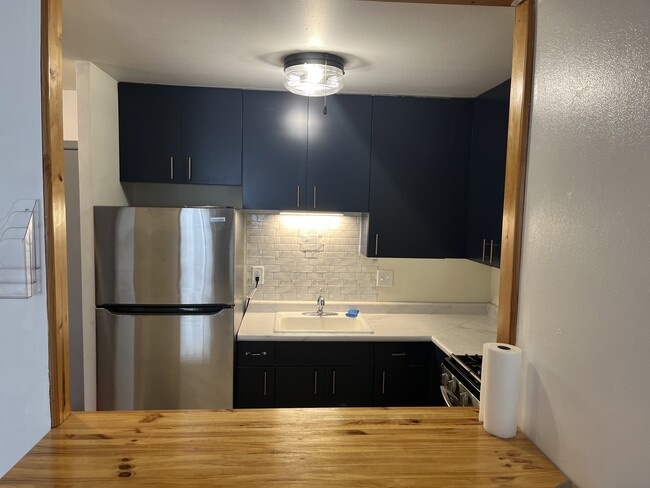 Remodelled Kitchen - 2222 E Belleview Pl