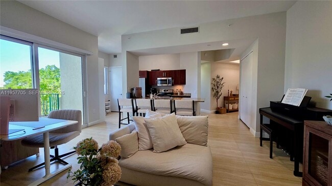 Building Photo - 20000 E Country Club Dr