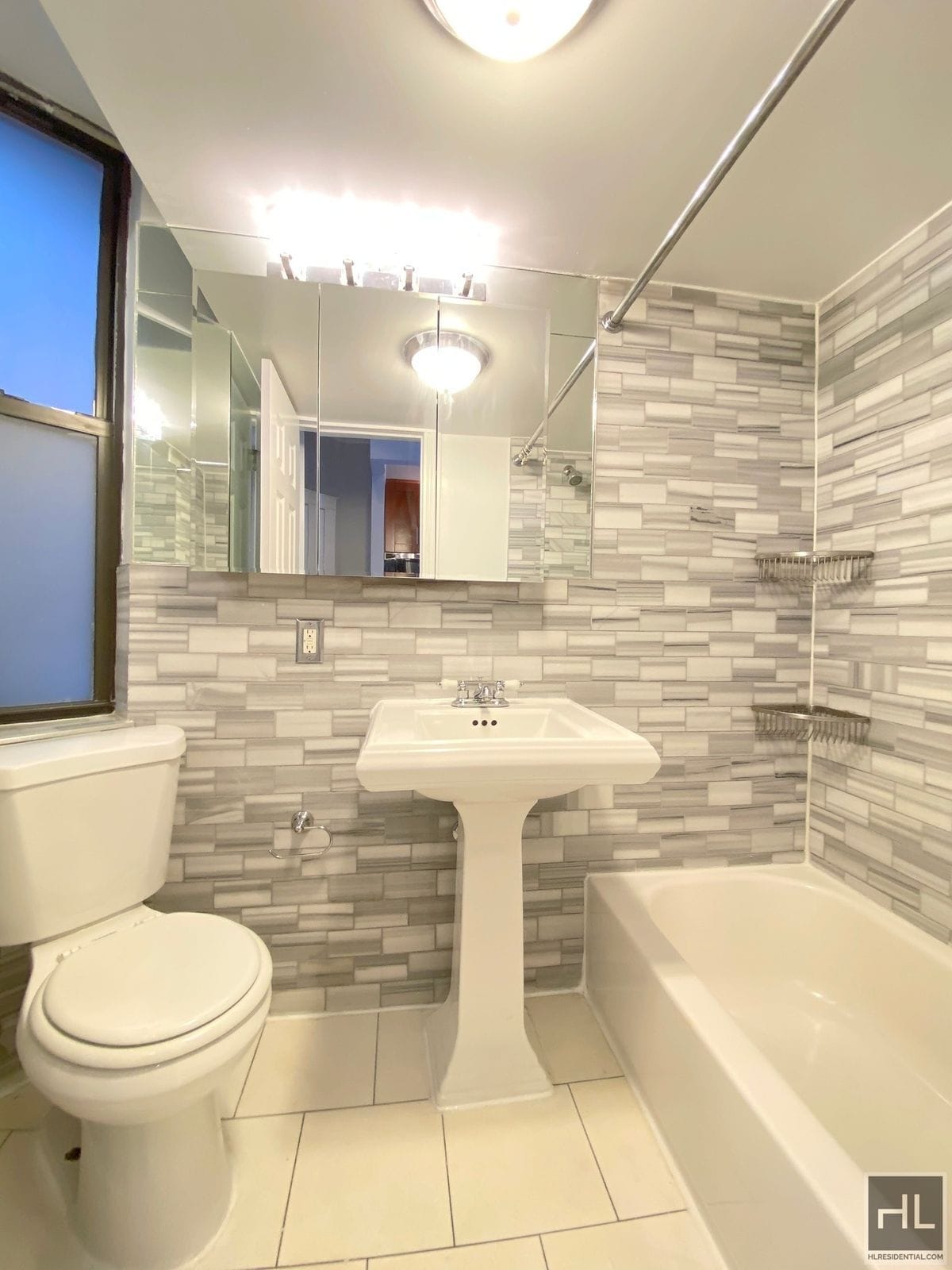 Building Photo - Leroy Street