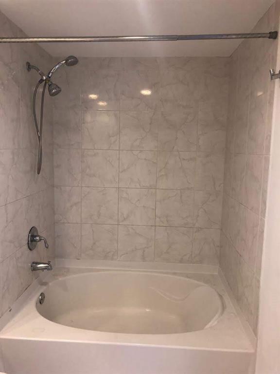 Building Photo - 18800 NE 29th Ave