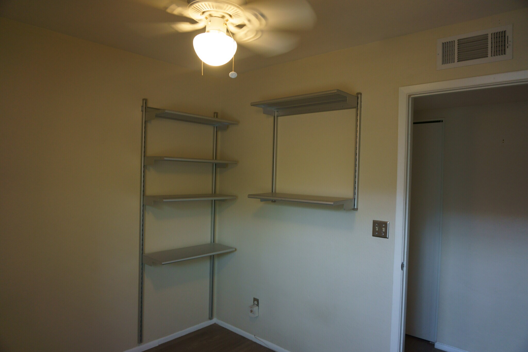 Bedroom 1 - 3304 S Parkside Dr