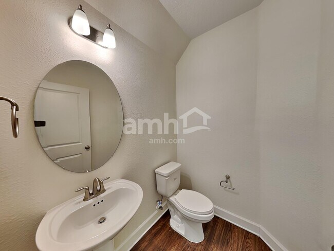 Building Photo - 8505 Highfield Ave