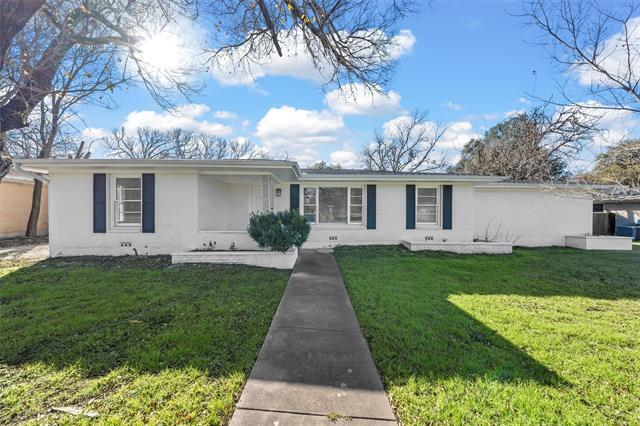 Building Photo - 2416 Lake Air Dr