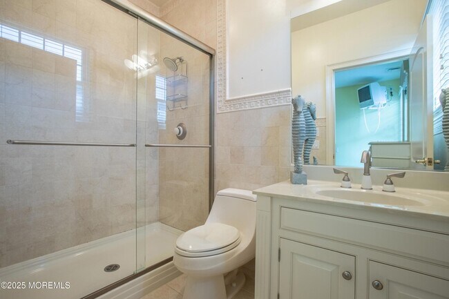 Building Photo - 233 Beach Front