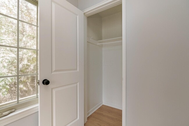 Building Photo - 2228 Holt Ave