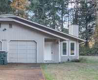 Building Photo - 9232 Mullen Rd SE