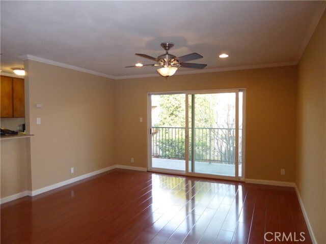 Building Photo - 400 N Acacia Ave