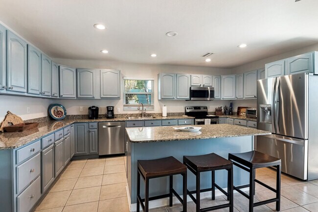 Building Photo - 2543 Sunny Breeze Ave