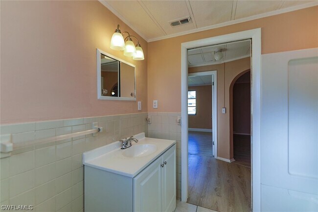 Building Photo - 146 Whidden Rd