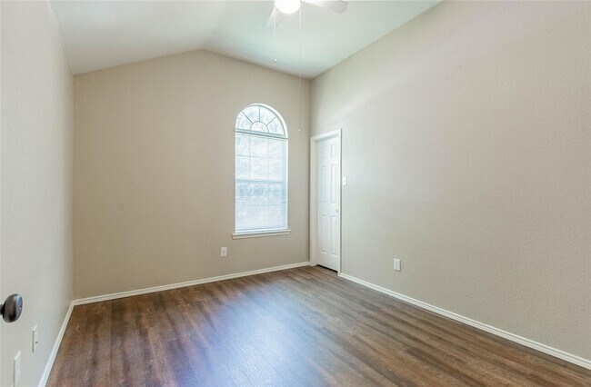 Building Photo - 4849 Carrotwood Dr