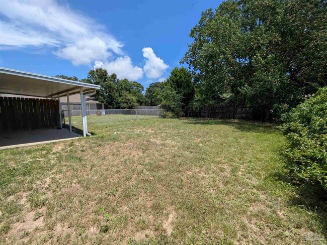 Building Photo - 3359 Green Briar Cir