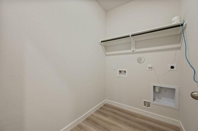 Building Photo - 17110 Mystic Rivers Ln
