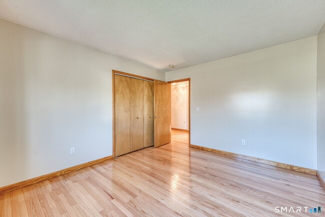 Building Photo - 57 4 Rod Rd