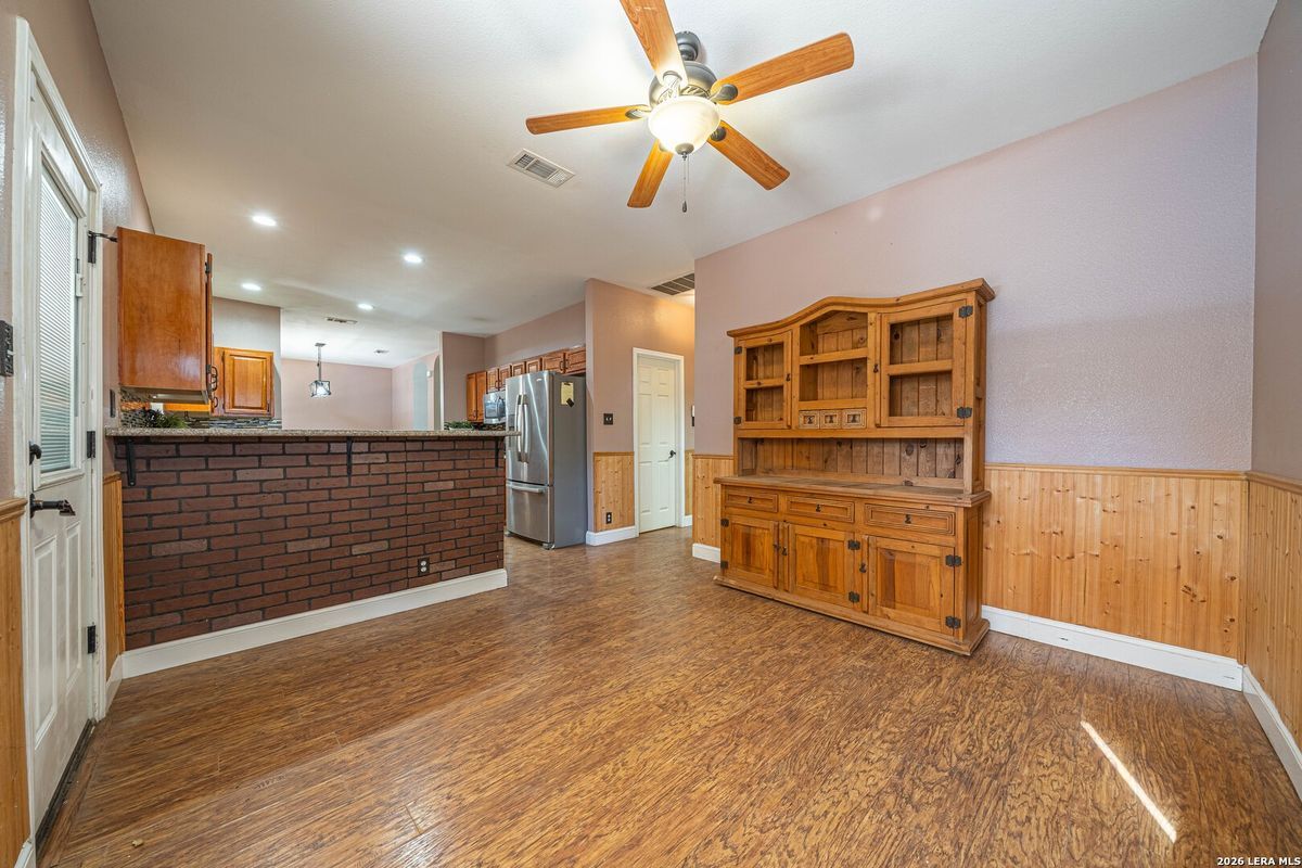 Building Photo - 3625 Sumter Glade