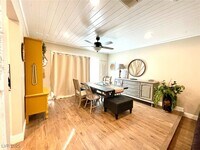 Building Photo - 2246 Windsor Dr