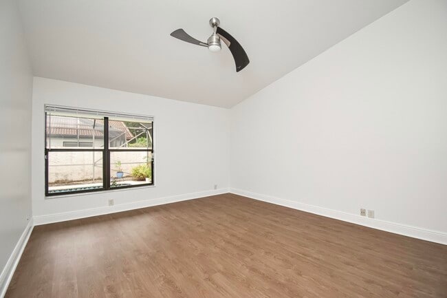 Building Photo - 7794 Villa Nova Dr