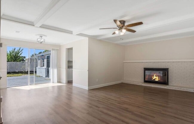 Building Photo - 854 Silver Oak Ct