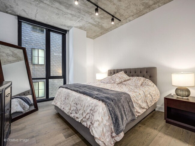 Building Photo - 111 S Peoria St