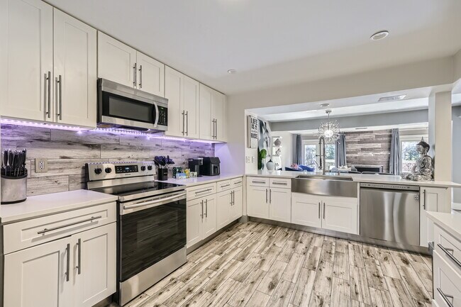 Building Photo - 1204 Druid Knoll Dr NE