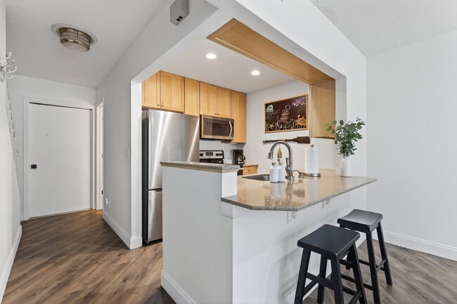 Building Photo - 2750 Ocean Shore Blvd