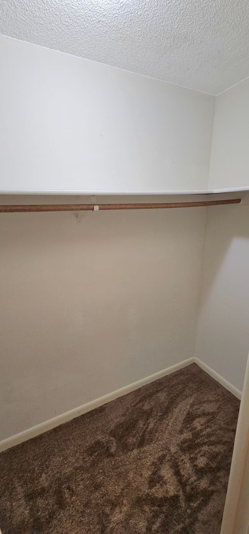 Building Photo - Riverfront Community with Resort Ammenities. 2/2 second Floor.