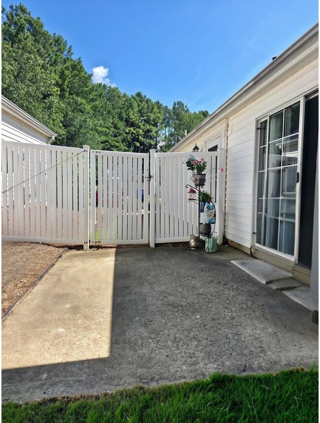 Building Photo - 1175 Britley Park Ln