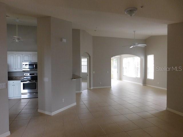 Building Photo - 1669 Monarch Dr