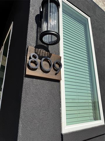 Building Photo - 809 Meadowcrest Dr