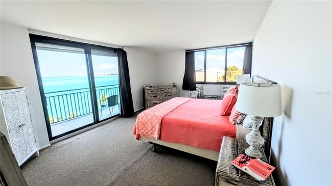 Building Photo - 4822 Ocean Blvd