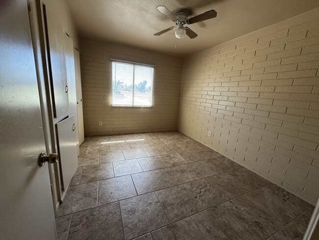 Building Photo - 7135 W Coolidge St