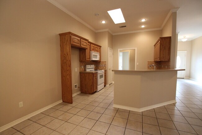 Building Photo - Stunning 3 Bedroom in Vineyard Estates! Av...