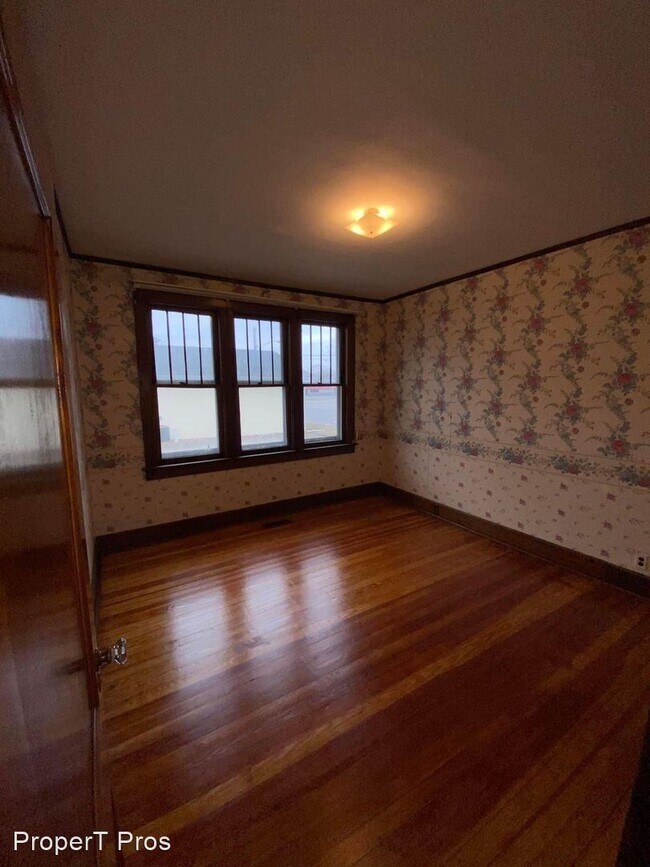 Building Photo - 4 br, 3 bath House - 802 West Franklin Street