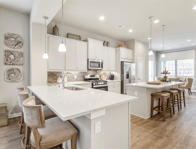 Building Photo - 8026 Whisper Grove Dr